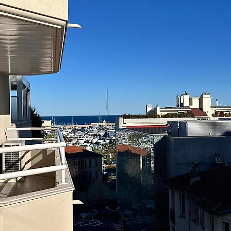 2 Pieces Gare Proche Port Antibes